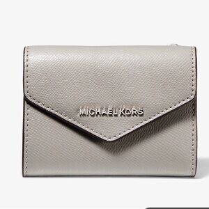 Michael Kors Gray Crossgrain leather envelope trifold wallet EUC